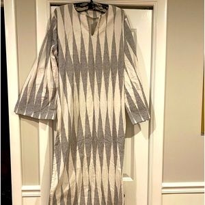 Beautiful 100 percent cotton tribal African kaftan high slits